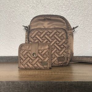 Lug Purse & Wallet